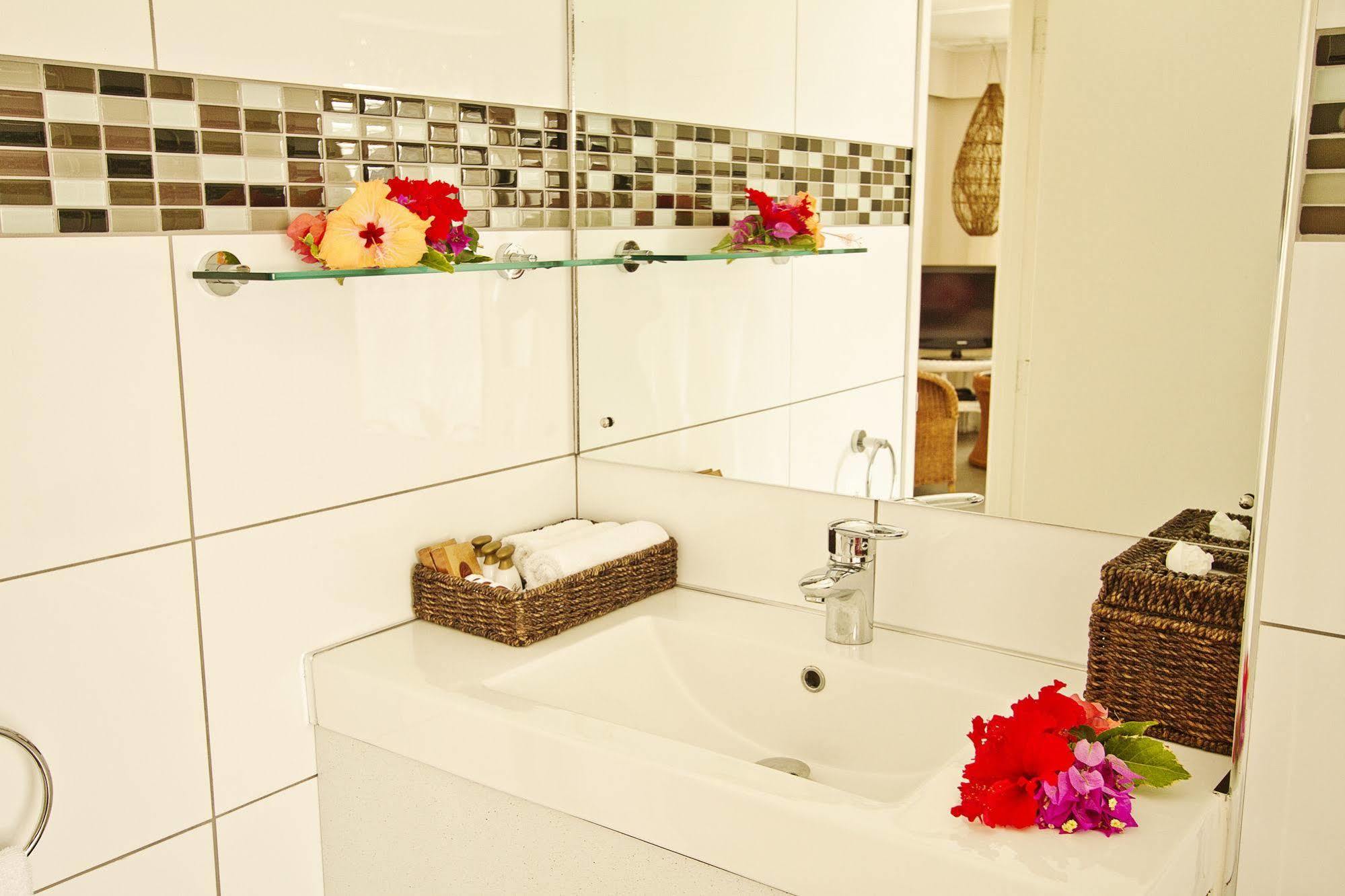 Manuia Beach Resort (Adults Only) Đảo Đảo Rarotonga Ngoại thất bức ảnh